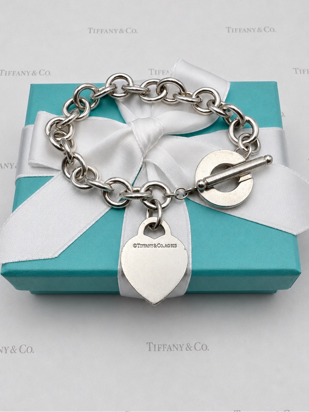 Tiffany & Co. Return to Tiffany Heart Tag Toggle Bracelet Sterling Silver Gift - Picture 6 of 11
